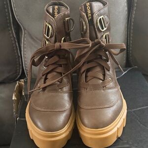 Sorel Women's Brown Lace-Up Boots